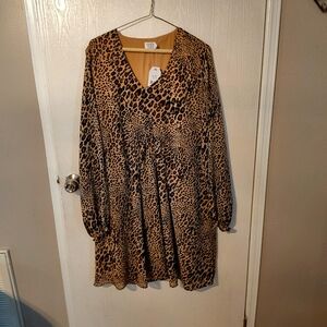 Leopard print long sleeve knee neck new dress